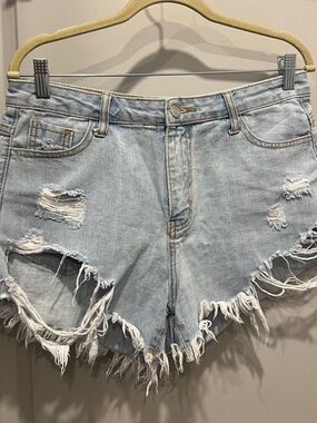 Frayed Hem Light Blue Denim Shorts